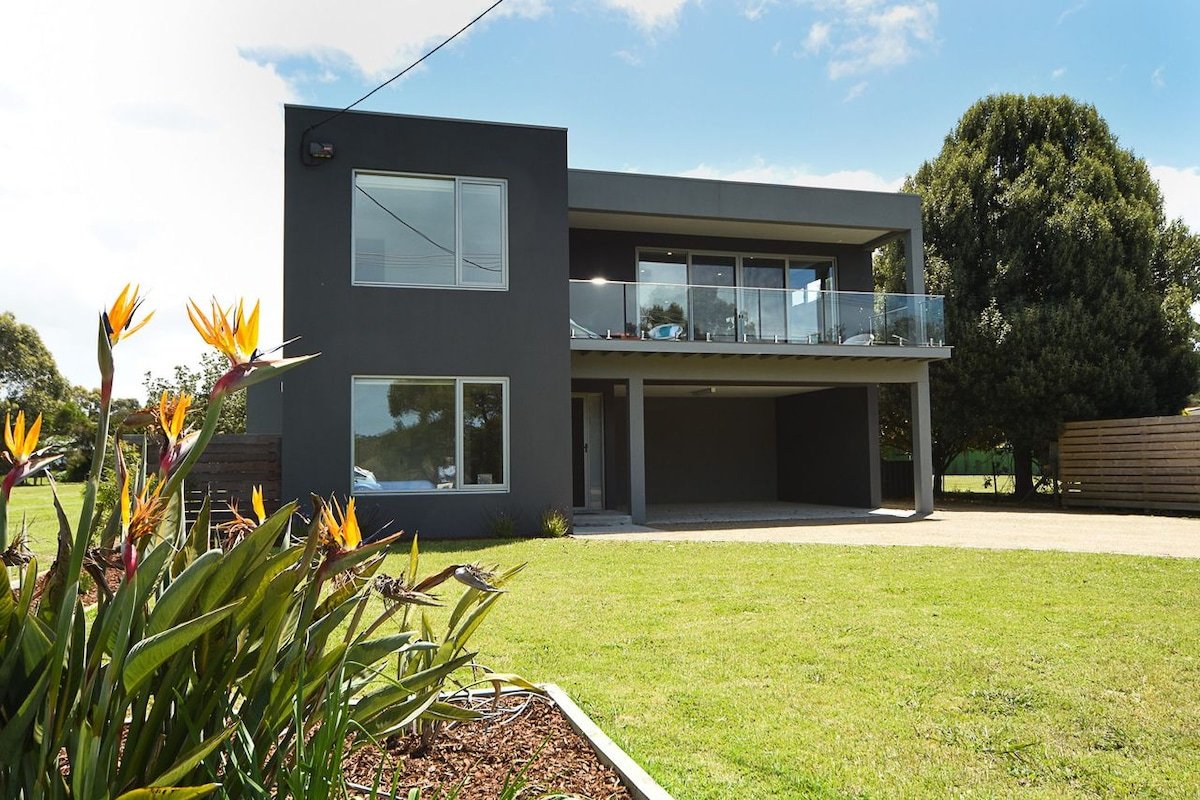 Rolling Waves in Pt Leo gallery image 2