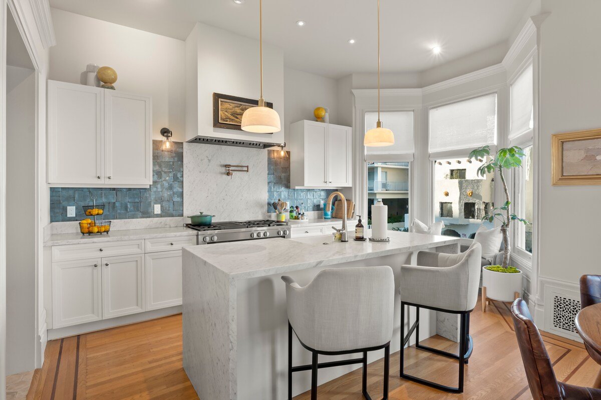 Pacific Heights Classic gallery image 3