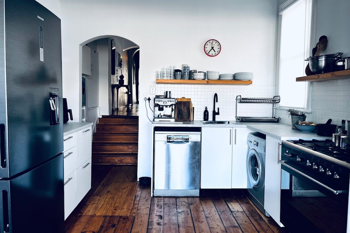 City Victorian with Views gallery image 5