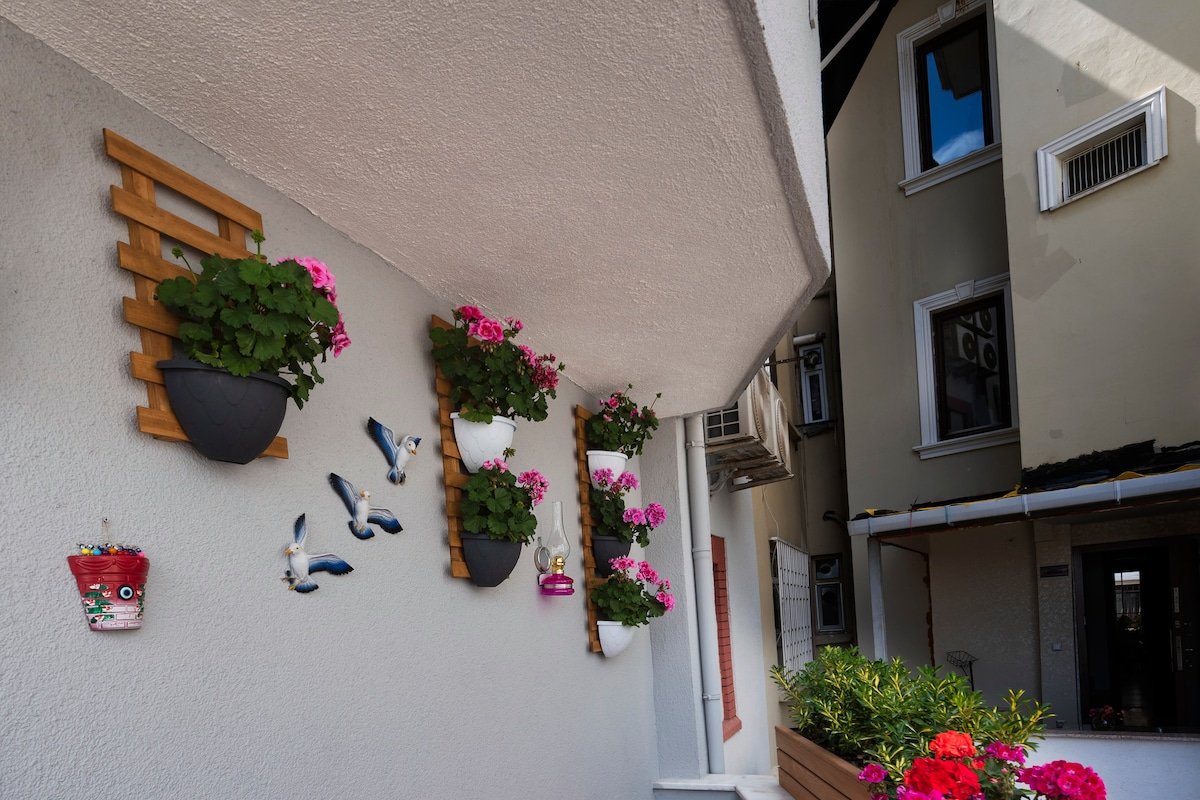 Deluxe 3 Bedrooms Connected Apartment with Balcony gallery image 2