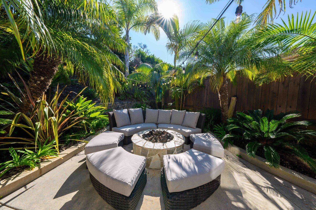 Coastal PB/LJ gem with Pool, Spa and fire pit gallery image 5