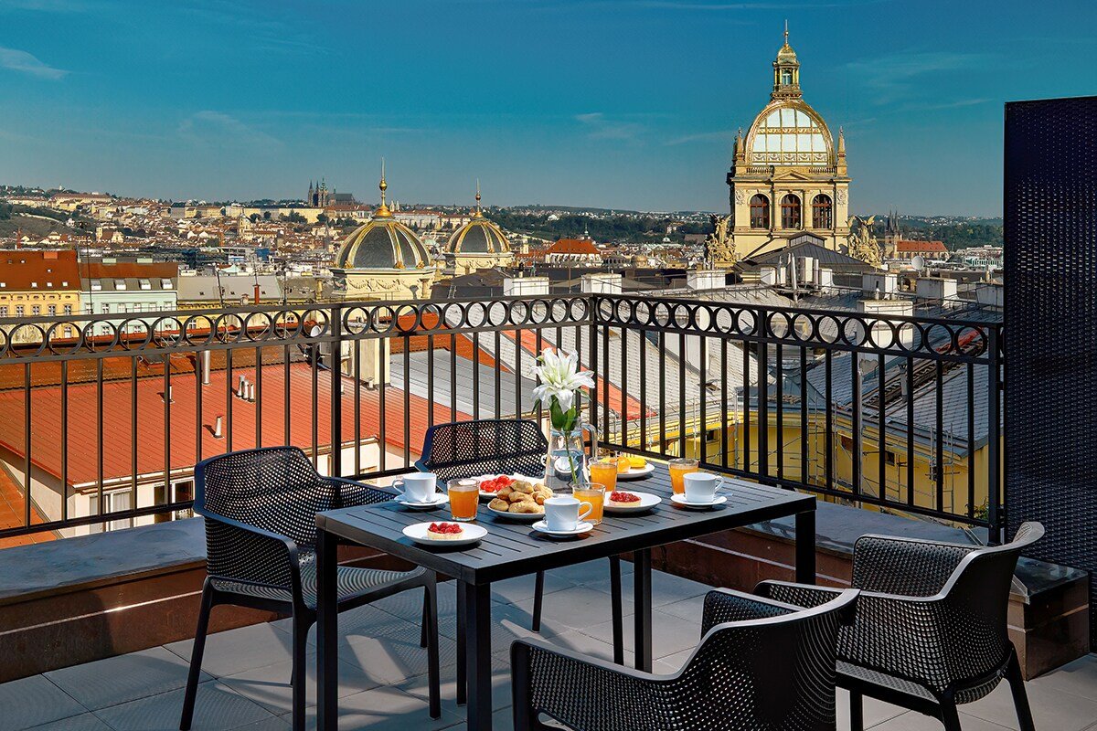 Penthouse Apartment with Terrace gallery image 2