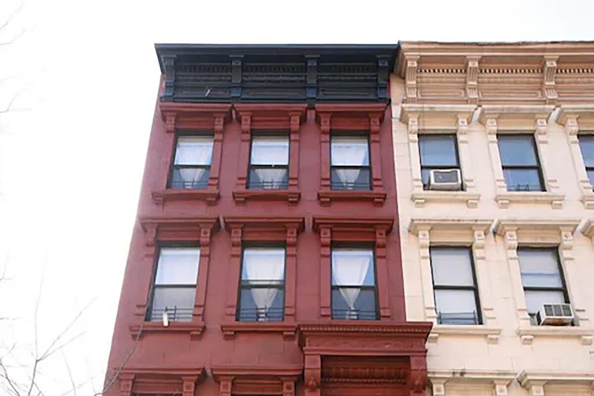 Light-filled townhouse in the heart of Harlem gallery image 3