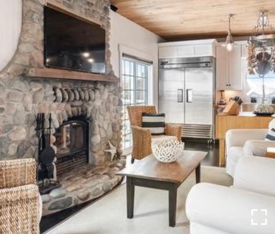 Luxury Cottage w/ Hot tub at Parlee Beach gallery image 5