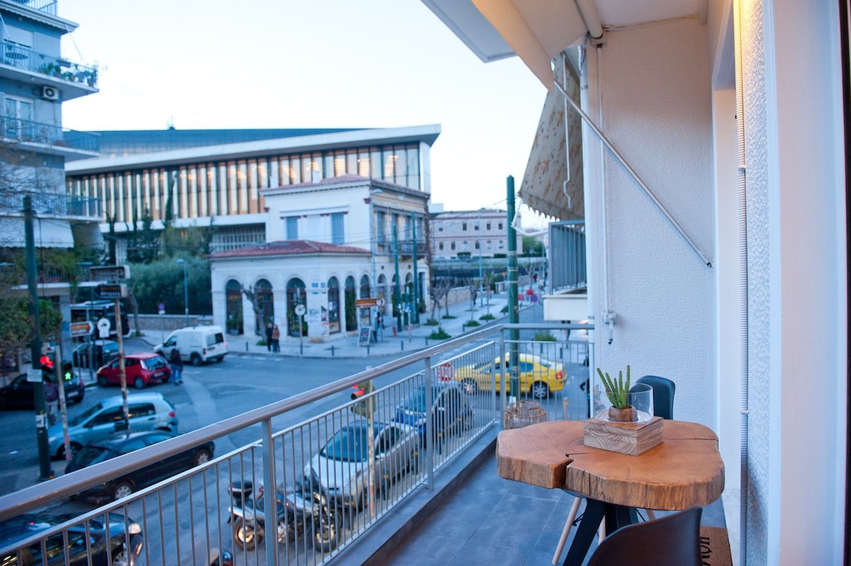 Acropolis Museum View Deluxe Apartment gallery image 2