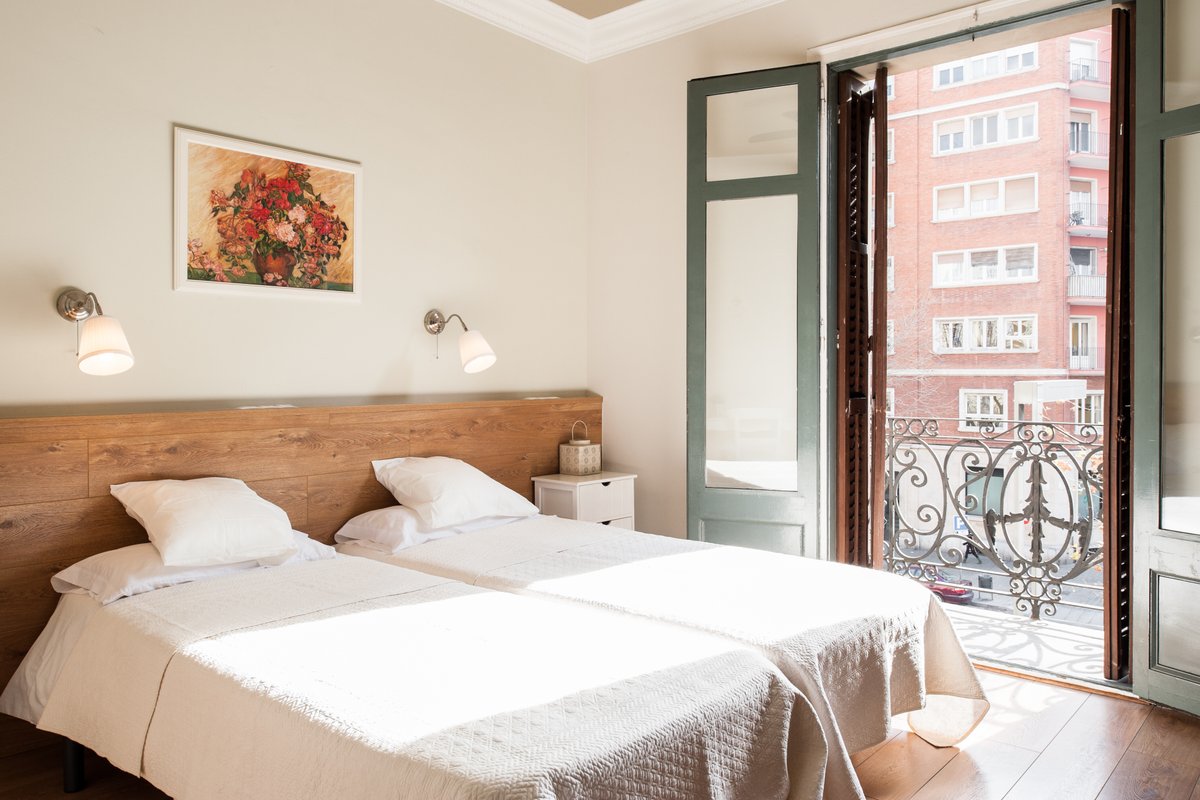 Elegant and spacious apartment in Paralel