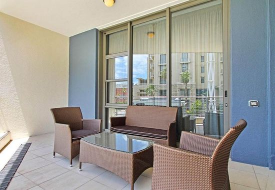 Photo 2 of Pembroke 103 accommodation in V&A Waterfront, Cape Town with 2 bedrooms and 2 bathrooms