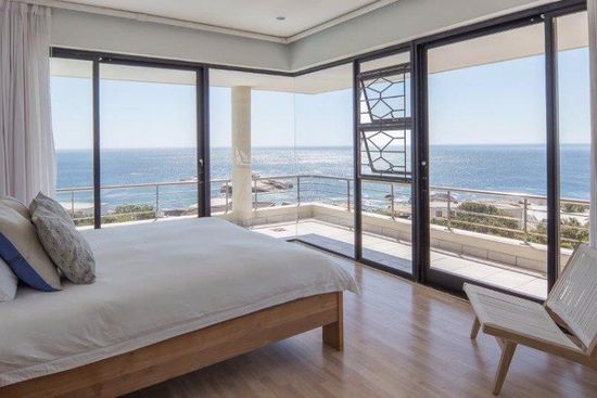 Photo 2 of 48 Sunset Avenue accommodation in Llandudno, Cape Town with 4 bedrooms and 3 bathrooms