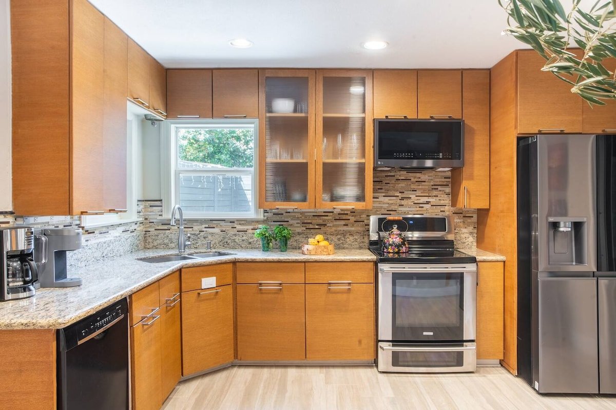 Empire gallery image 5