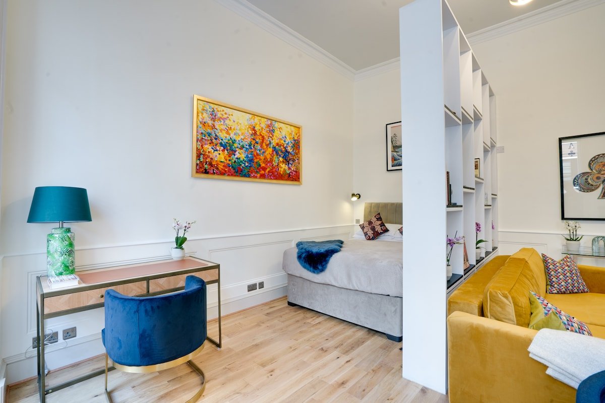 Designer Retreat by Green Park gallery image 4