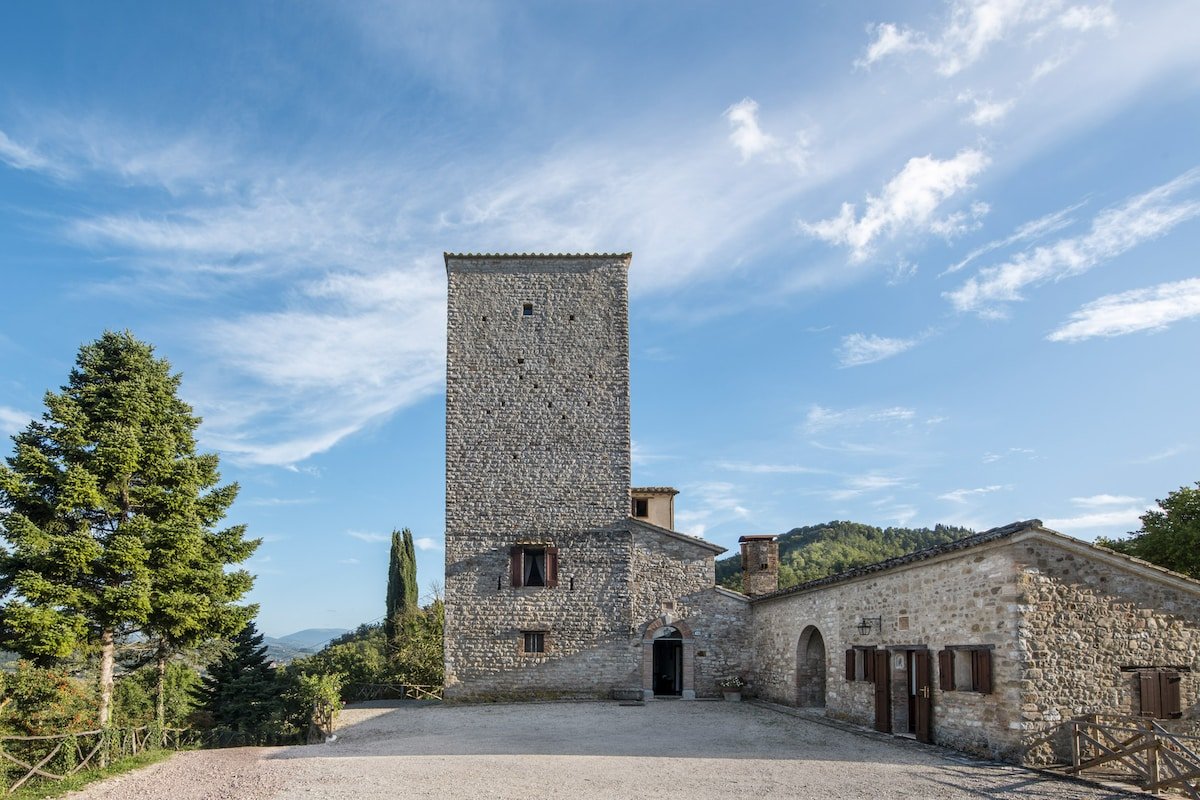 Le Torri di Bagnara Castles gallery image 2