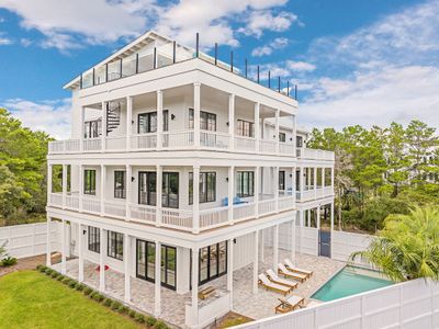 GULF VIEWS! Game Room, Pool, LSV, Bikes! Sleeps 24