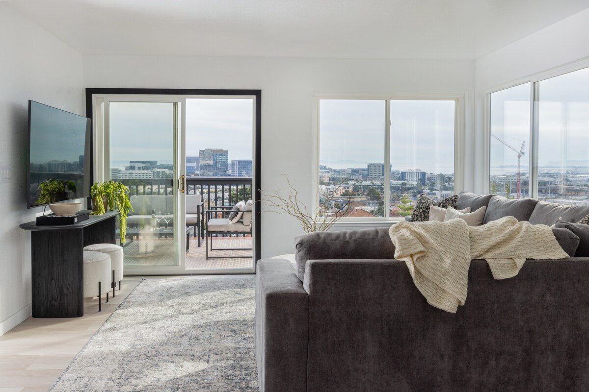 Peak View Luxury Getaway gallery image 4