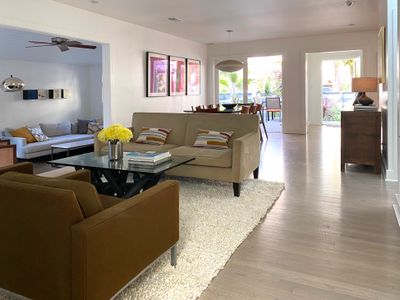 Contemporary and elegant beach home