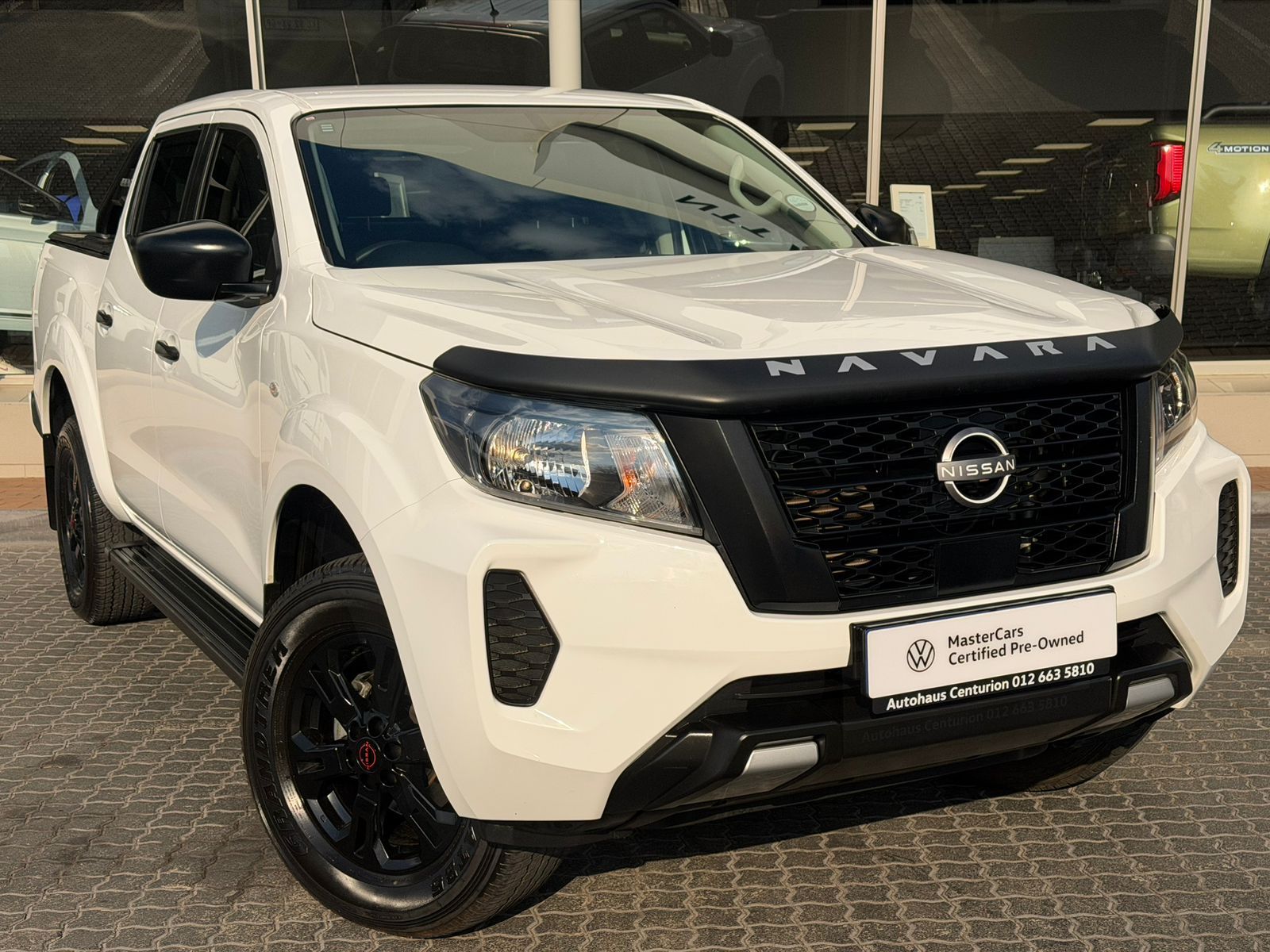 NISSAN NAVARA 2.5DDTI SE PLUS  for Sale in South Africa
