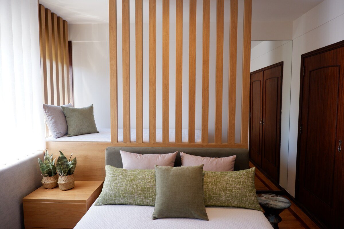 Porto | Renovated w/ Garage, Kitchen & Nespresso gallery image 3