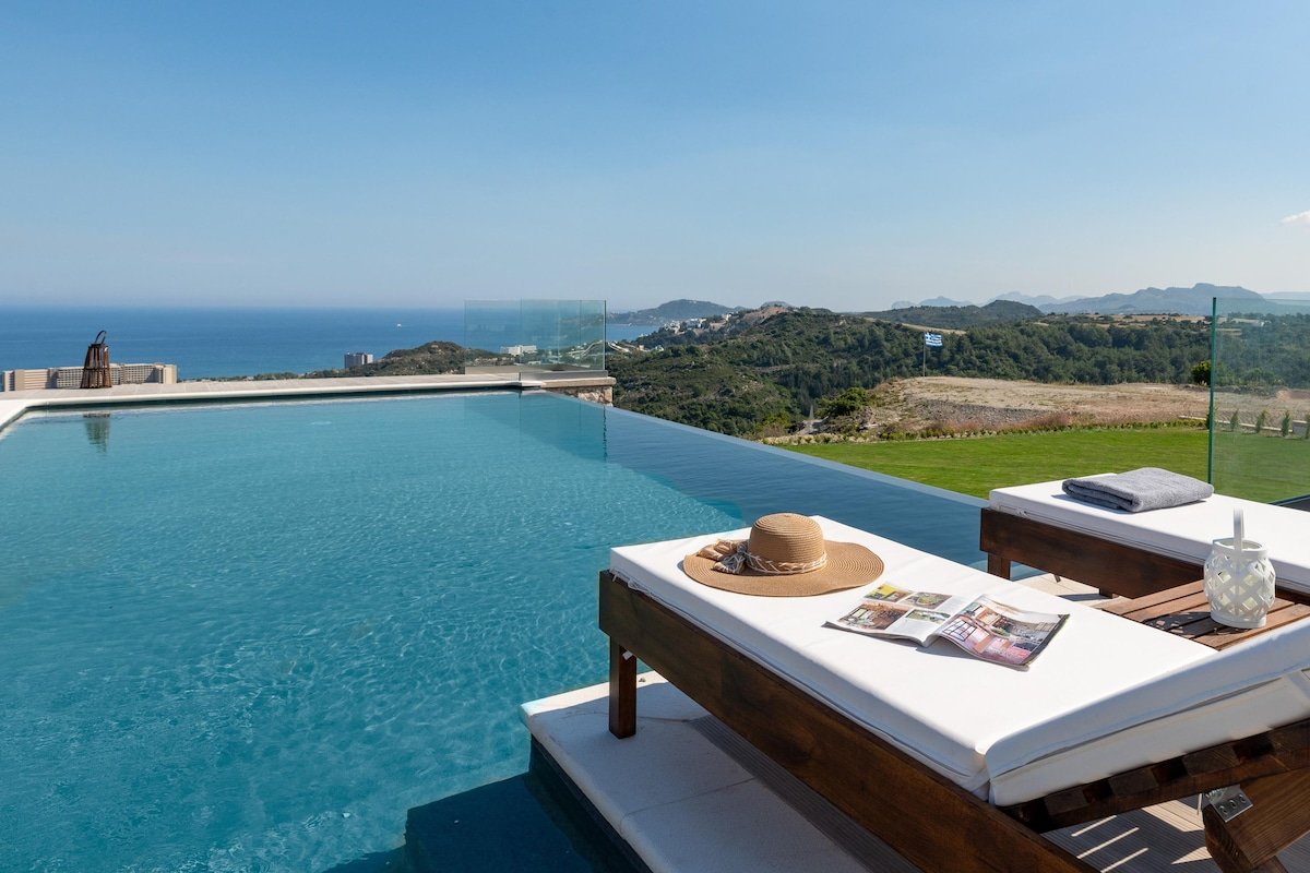 Waves of Blue gallery image 2