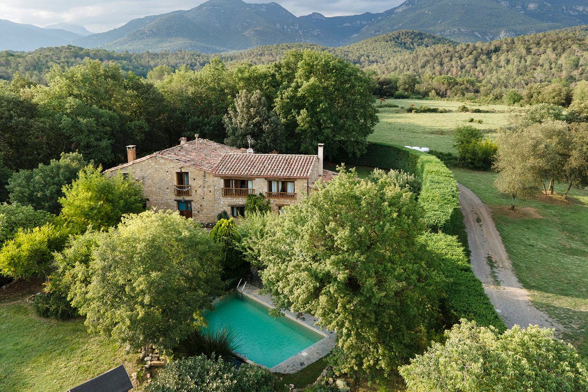 Casa Aislada en el Bosque con encanto en Cataluña
