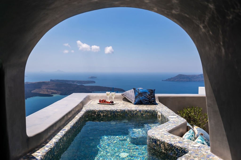 Ventus Paradiso Villa, Outdoor Heated Plunge Pool gallery image 4