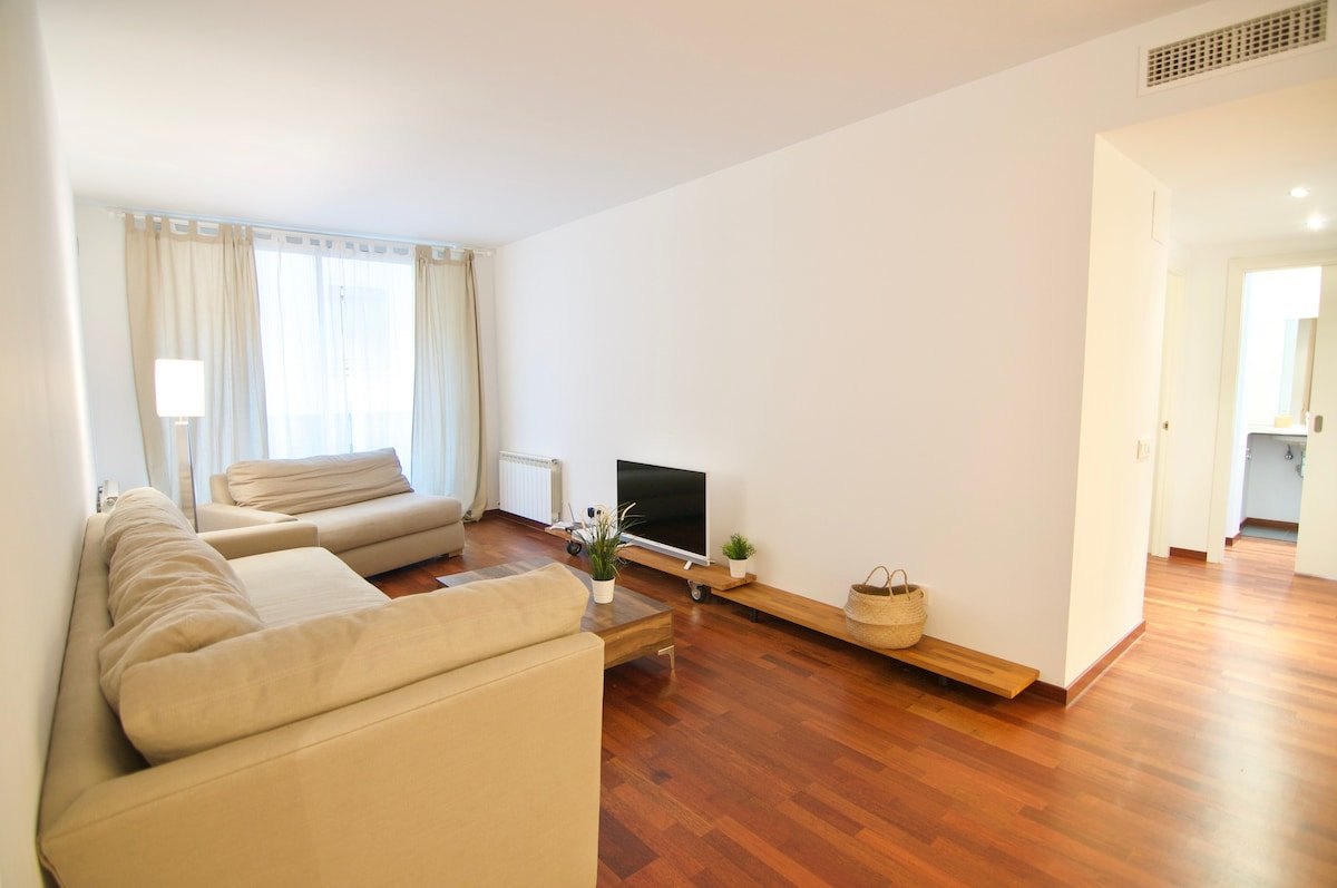 The White Spot Apartment by Glasir Homes gallery image 4