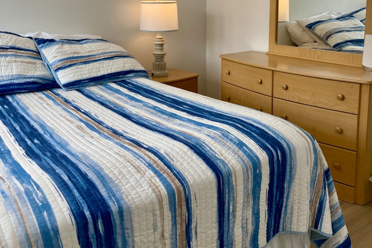 Catalina Home w/Private Backyard gallery image 4