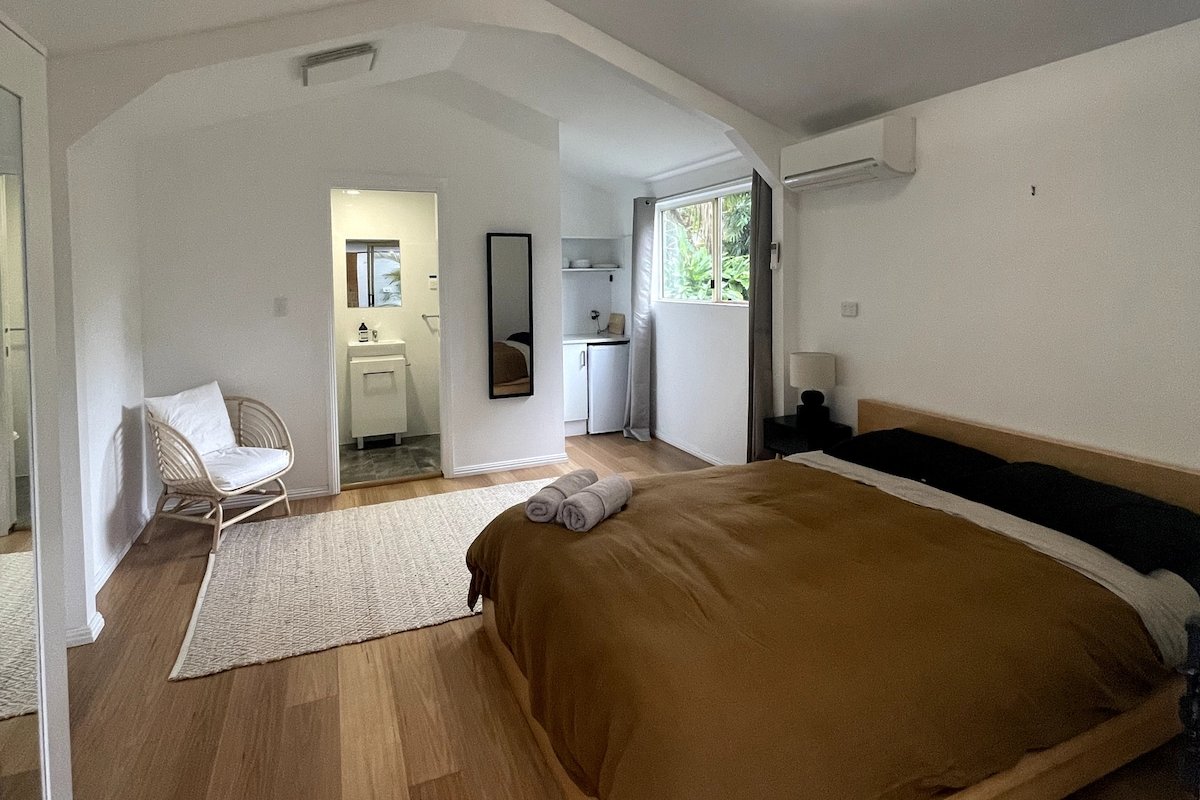 Beachside Home in Emerald Beach gallery image 3