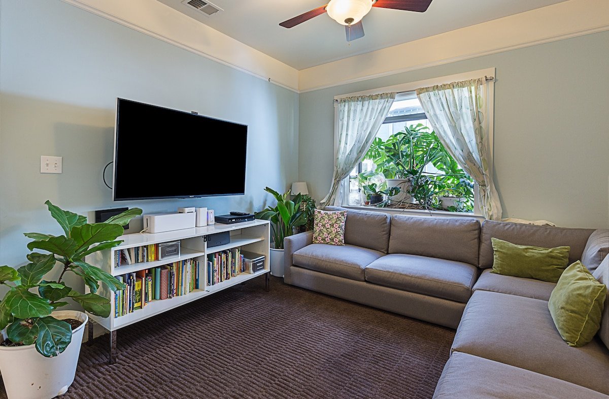 Beautiful 3 bedroom with garden and PARKING gallery image 2