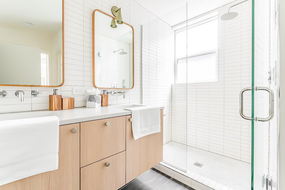 Queen Anne Escape | 2BR Near Parks & Transit gallery image 5