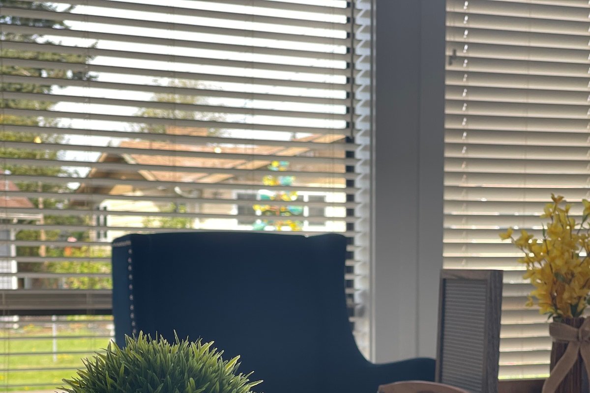 Beautiful relaxing home 4BR/3BA-AC-near Light Rail gallery image 5