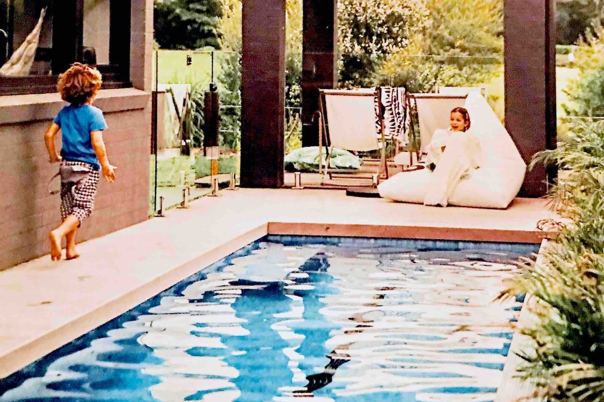 Resort feel 4/5 bed House, Lap Pool, golf view gallery image 3