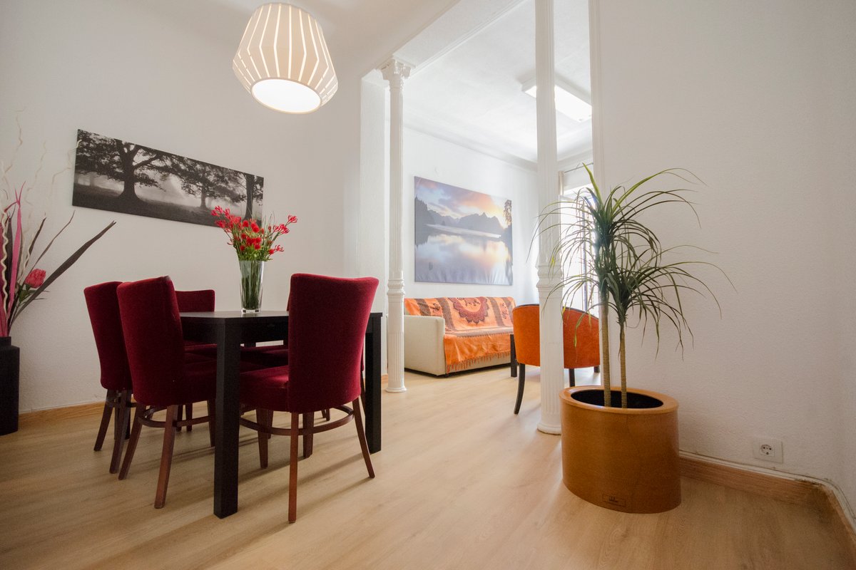 1-12.Las Cortes.Sol.Madrid Center.120m2 Bright.A.C