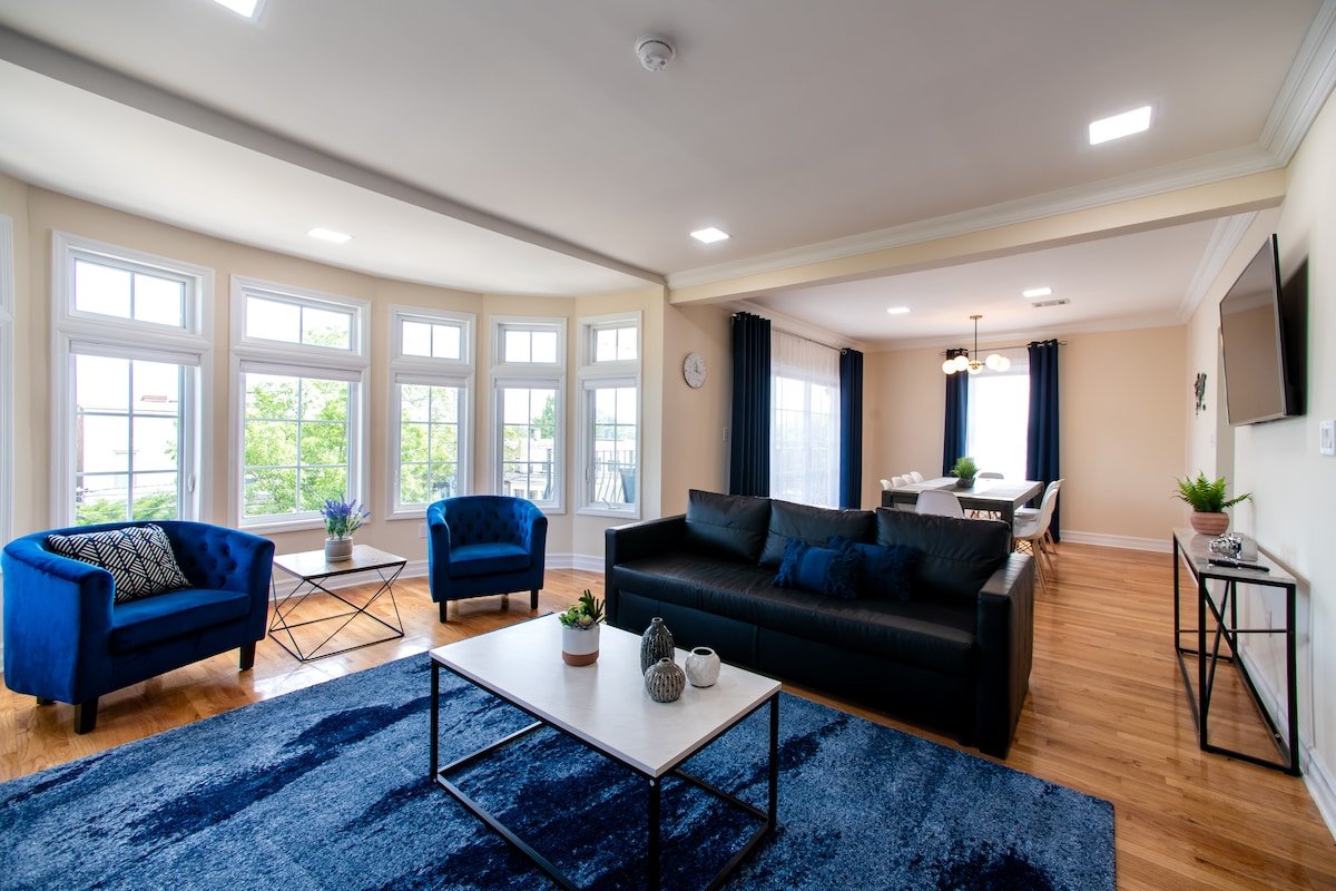 Large 4 BR, 2.5 bath, fits 16, 2min from NY train gallery image 3