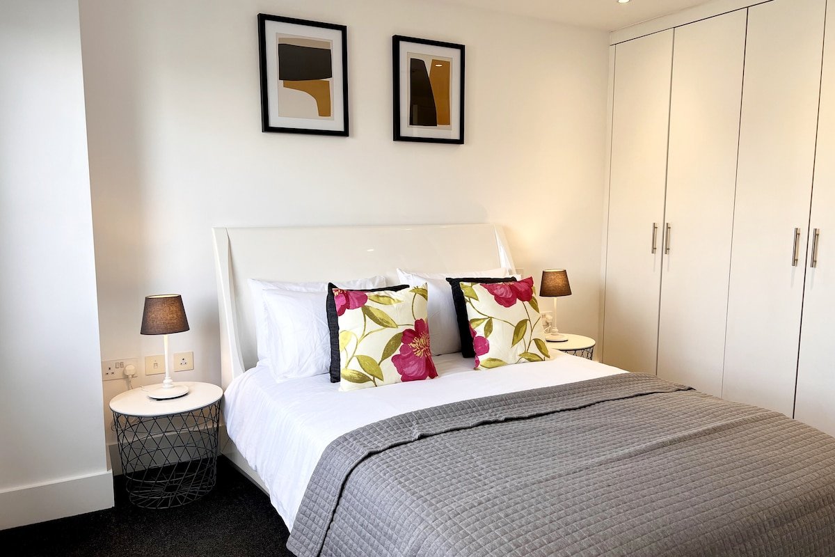 Amazing 2 bed apartment in heart of Covent Garden gallery image 5