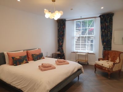 Peaceful New Town Garden Flat