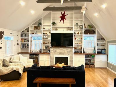 Entire Home w/Backyard & Hot Tub, Close to Beaches