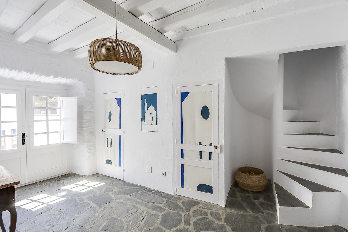 Joyaux de Cadaquès gallery image 4