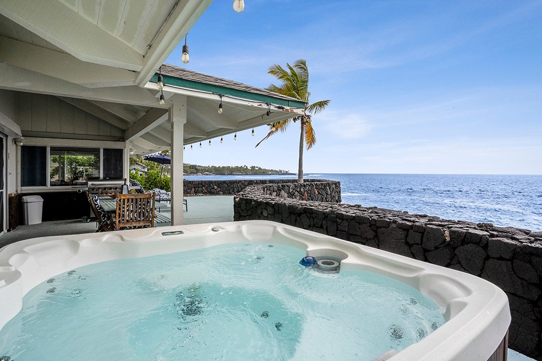 Stunning Ocean Front Home gallery image 3