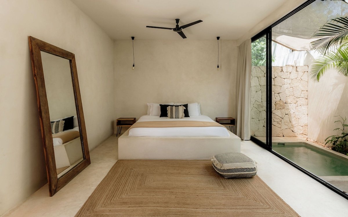 Beautiful Hacienda | Best location w/ Chef & Gym gallery image 2