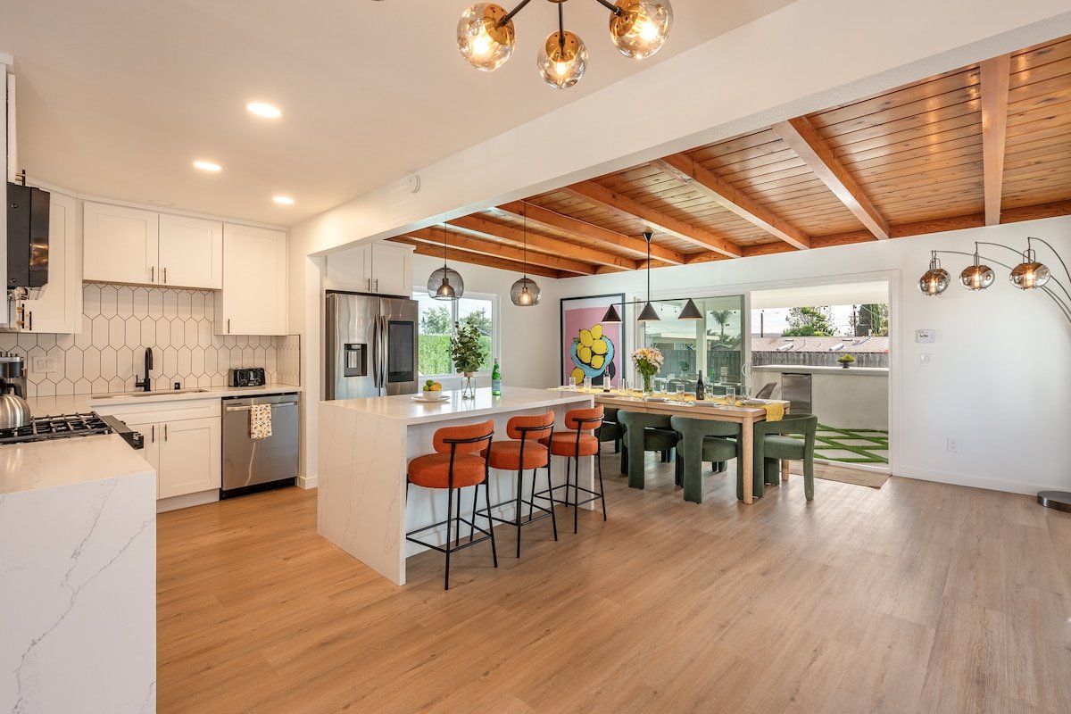 *Mins to Beach~Citrus Oasis~San Diego~Heated Pool* gallery image 4