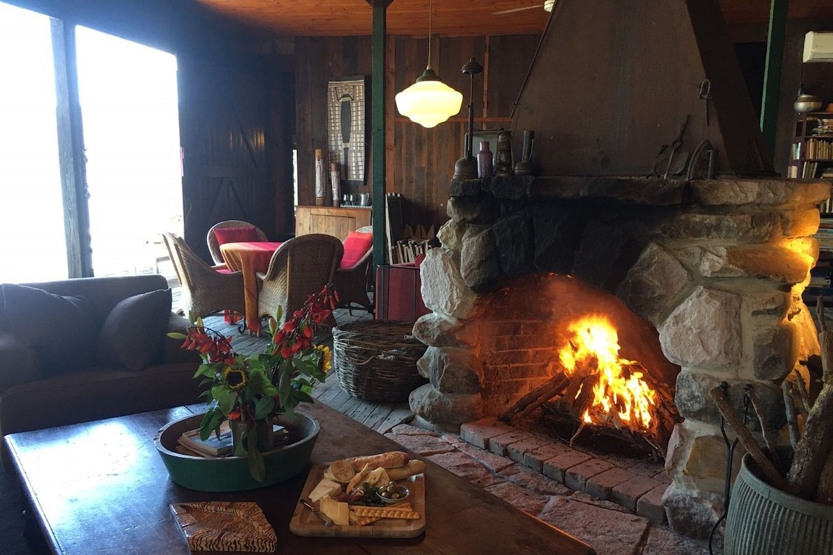 Oxley Boatshed . A Classic Hawkesbury Boatshed gallery image 4