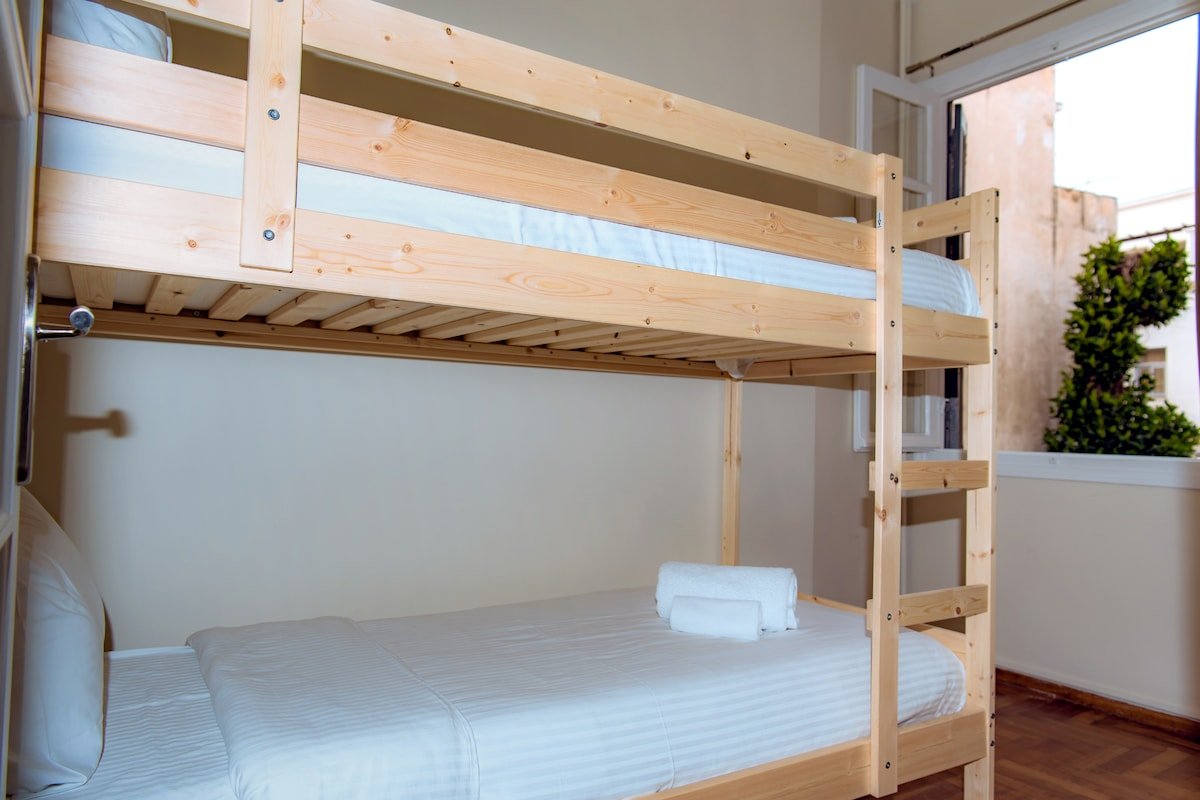 Plaka Apartment gallery image 5