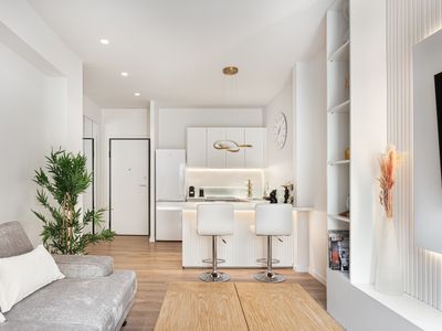 Acropolis Sherlock Residence