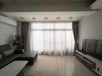 SOGO#Zhongxiaofuxing MRT 3 min#Tapei 101#2-12pax