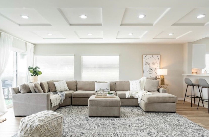 1 Block to Sand Huge 4BR/3BA Modern Duplex