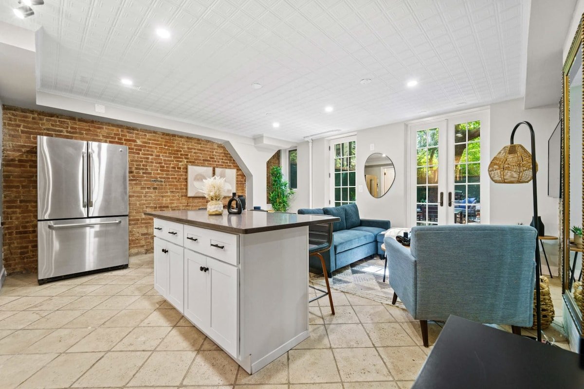 Family Brownstone w/ Private Backyard, Near Subway gallery image 5