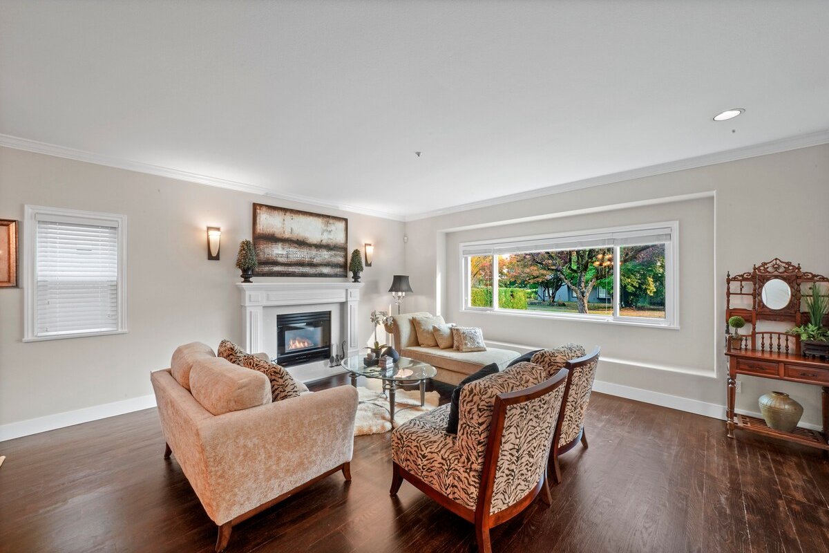 Gorgeous Trafalgar House 6br/4ba/EV gallery image 3