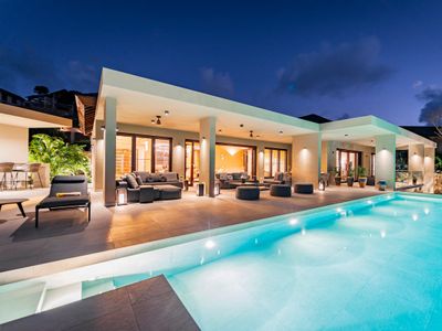 Ocean View Hilltop Luxury Villa – Ama Terrace