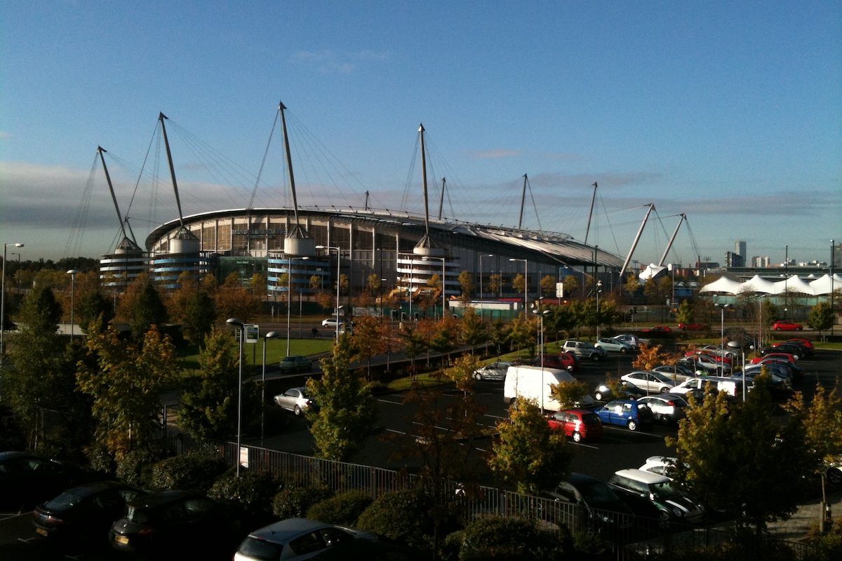 2 Bed 2 Bath, Canal Side Apartment Manchester gallery image 3