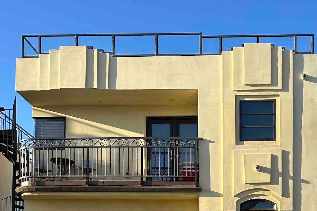 Beach Villa, Ocean Views, Rooftop Deck Grill gallery image 4