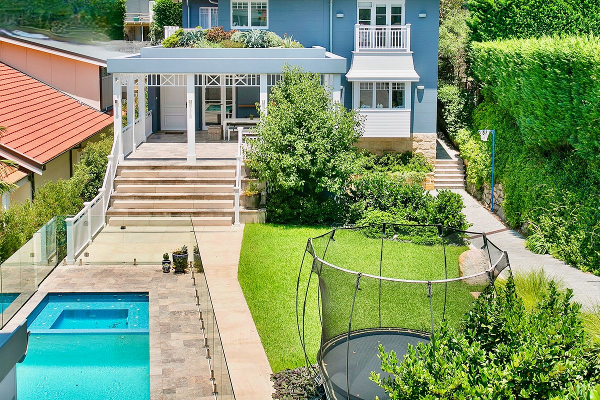 Balmoral Hamptons House – Heated pool and hot tub